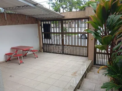 Casa com 4 Quartos à venda, 122m² no São Jorge, Santos