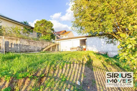 Lote/Terreno à venda, 879m² no Uberaba, Curitiba