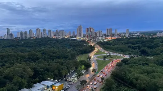 Apartamento com 3 Quartos para venda ou aluguel, 100m² no Jardim Santa Marta, Cuiabá