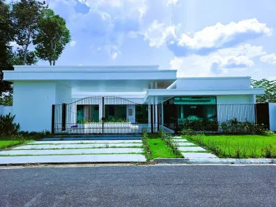 Casa de Condomínio com 3 Quartos à venda, 600m² no Ponta Negra, Manaus