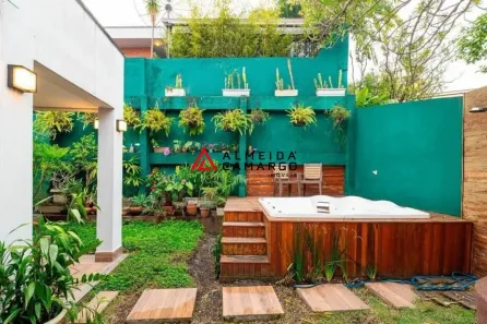 Casa com 3 Quartos à venda, 226m² no Sumarezinho, São Paulo