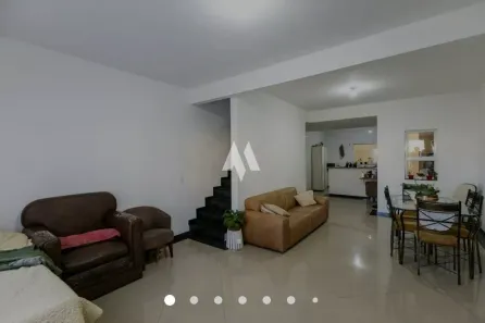 Casa com 3 Quartos à venda, 180m² no Jardim Cidália, São Paulo