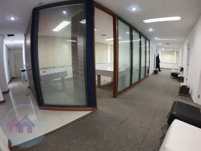Sala Comercial com 6 Quartos para alugar, 244m² no Vila Olímpia, São Paulo