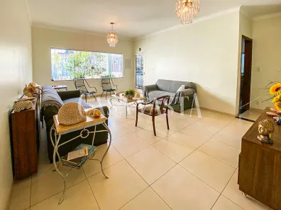 Casa com 3 Quartos à venda, 165m² no Paraíso, Araçatuba