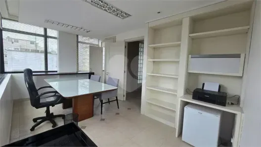 Sala Comercial para venda ou aluguel, 39m² no Moinhos de Vento, Porto Alegre
