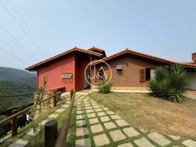 Casa com 3 Quartos à venda, 240m² no Araras, Petrópolis