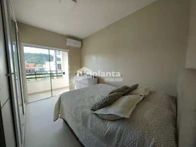 Sobrado com 3 Quartos à venda, 87m² no Forquilhas, São José