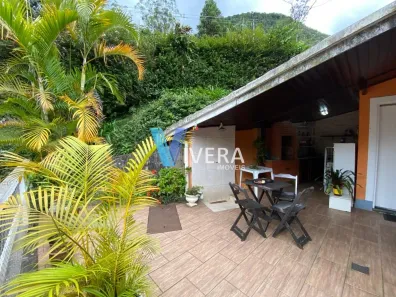 Casa de Condomínio com 4 Quartos à venda, 150m² no Granja Guarani, Teresópolis