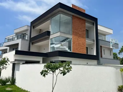 Casa de Condomínio com 3 Quartos à venda, 240m² no Vargem Pequena, Rio de Janeiro