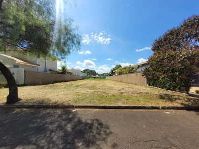 Lote/Terreno à venda, 680m² no Portal das Araucárias, Araraquara