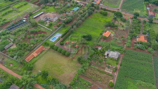 Fazenda/Sítio com 3 Quartos à venda, 250m² no Bairro Limoeiro, Londrina