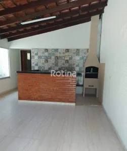 Casa com 3 Quartos à venda, 200m² no Granada, Uberlândia