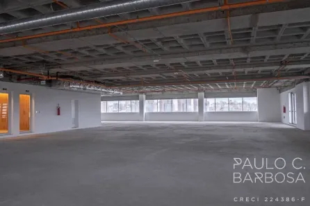 Imóvel Comercial para alugar, 557m² no Várzea da Barra Funda, São Paulo