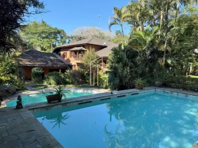 Casa com 6 Quartos para alugar, 923m² no Vila Santo Antônio, Cotia