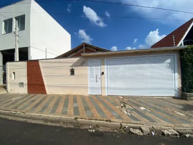 Casa com 3 Quartos para alugar, 180m² no Parque Residencial Esplanada, Boituva