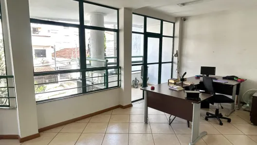 Sala Comercial à venda, 198m² no Alto dos Passos, Juiz de Fora