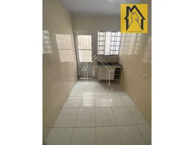 Casa com 1 Quarto para alugar, 25m² no Parque Santa Madalena, São Paulo