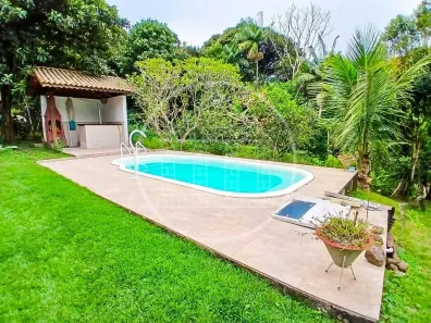 Fazenda/Sítio com 3 Quartos à venda, 240m² no Jardim Ellus, São Paulo
