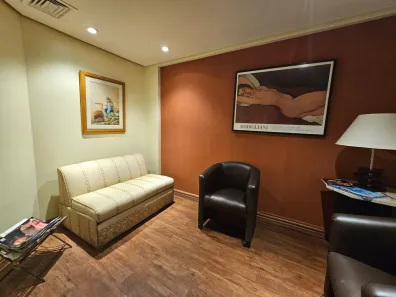 Sala Comercial com 2 Quartos à venda, 47m² no Moinhos de Vento, Porto Alegre