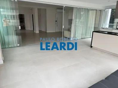 Apartamento com 3 Quartos à venda, 240m² no Jardim Paulista, São Paulo