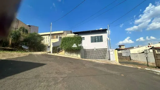 Casa com 5 Quartos à venda, 330m² no Boa Vista, Uberaba