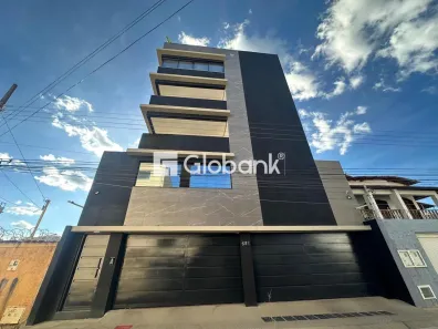 Cobertura com 3 Quartos para alugar, 180m² no São José, Montes Claros