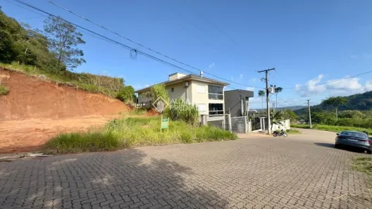 Lote/Terreno à venda, 300m² no Floresta, Estância Velha