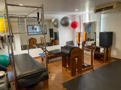 Ponto Comercial com 3 Quartos para alugar, 180m² no Centro, Macaé