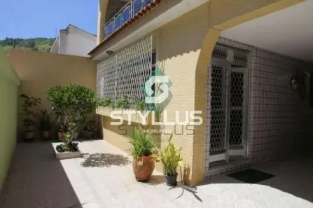 Casa com 3 Quartos à venda, 298m² no Madureira, Rio de Janeiro