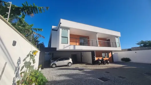 Casa de Condomínio com 2 Quartos à venda, 65m² no Palmeiras, Cabo Frio