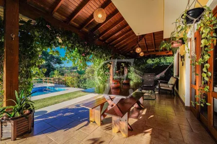 Casa de Condomínio com 3 Quartos à venda, 400m² no Granja Viana II, Cotia