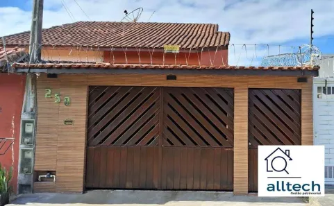 Sobrado com 2 Quartos à venda, 137m² no Centro, Itanhaém