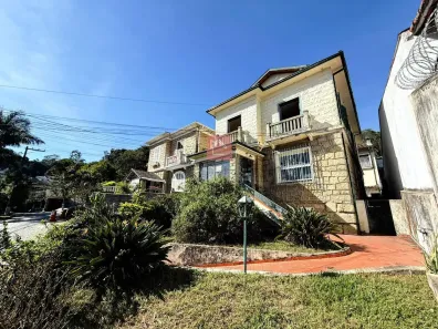 Imóvel Comercial com 11 Quartos para alugar, 400m² no Centro, Petrópolis