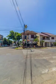 Casa com 3 Quartos à venda, 200m² no Medianeira, Porto Alegre