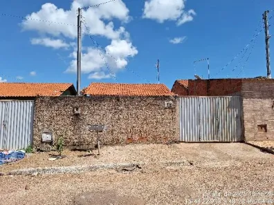 Casa com 2 Quartos à venda, 180m² no Girassol, Cocalzinho de Goiás