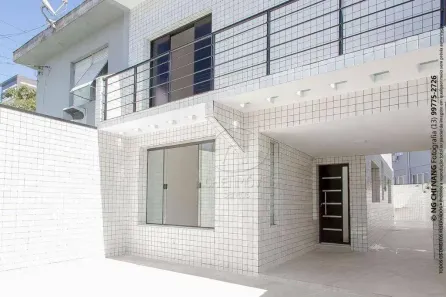 Casa com 3 Quartos à venda, 221m² no Vila Mathias, Santos