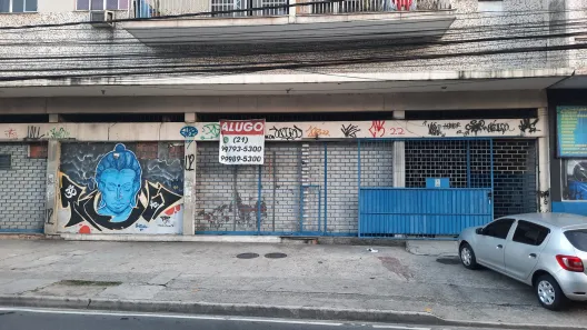 Ponto Comercial para alugar, 550m² no Irajá, Rio de Janeiro