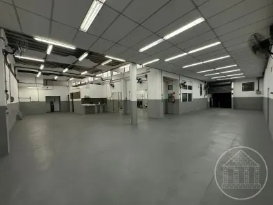 Galpão/Depósito/Armazém à venda, 550m² no Terceira Divisão de Interlagos, São Paulo