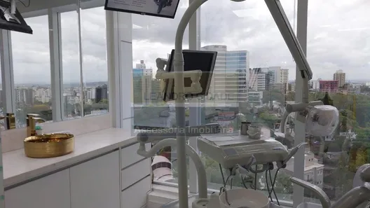 Sala Comercial à venda, 37m² no Três Figueiras, Porto Alegre