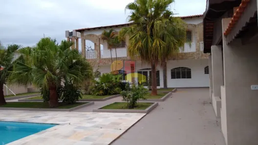 Sobrado com 3 Quartos para alugar, 378m² no , Mairinque