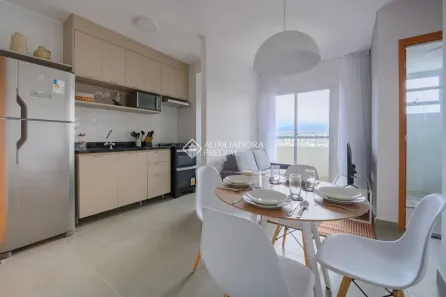 Apartamento com 2 Quartos para alugar, 50m² no Partenon, Porto Alegre