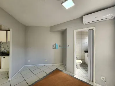Apartamento com 1 Quarto para alugar, 40m² no Centro, Florianópolis