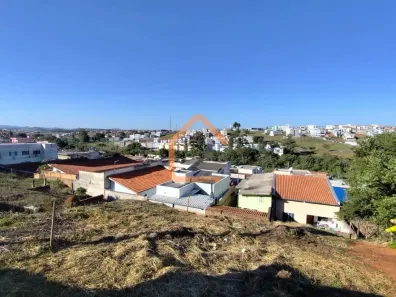 Lote/Terreno à venda, 270m² no Colina Verde, Pouso Alegre
