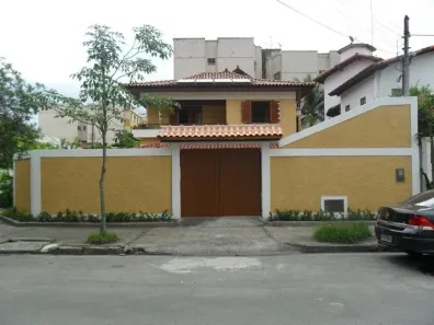 Casa com 4 Quartos à venda, 341m² no São Francisco, Niterói