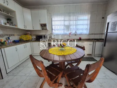Sobrado com 4 Quartos à venda, 160m² no Embaré, Santos