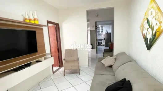 Casa com 4 Quartos à venda, 297m² no Santa Mônica, Uberlândia