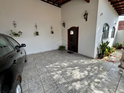 Casa com 3 Quartos à venda, 234m² no Vila Santa Terezinha, Bauru