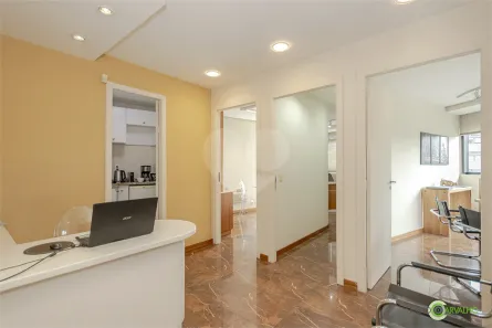 Sala Comercial à venda, 51m² no Rio Branco, Porto Alegre