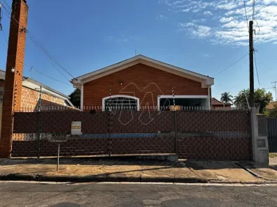 Casa com 3 Quartos à venda, 175m² no Jardim Brasil (Vila Xavier), Araraquara