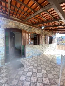 Casa com 3 Quartos à venda, 235m² no Funcionários, Contagem